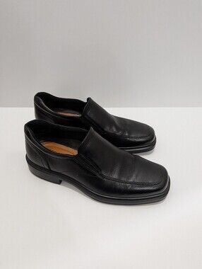 Ecco's Men's Helsinki 2 Slip-On Loafer Black offers timeless style and all-day